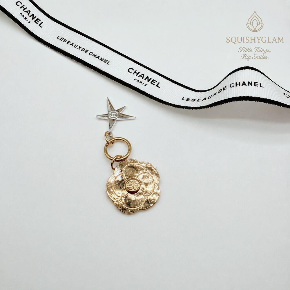 Chanel Beaute Gold Camellia Charm – Gold Tone Flower Keychain Charm